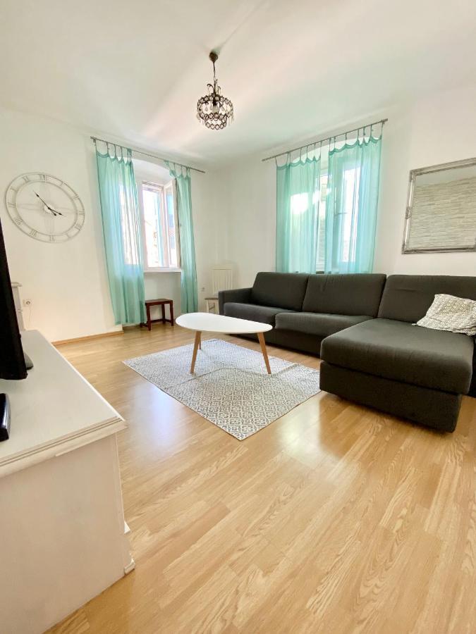 Apartment Evelina Pula Ngoại thất bức ảnh